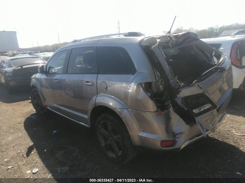 VIN 3C4PDDGG3JT523112 2018 DODGE JOURNEY CROSSROAD