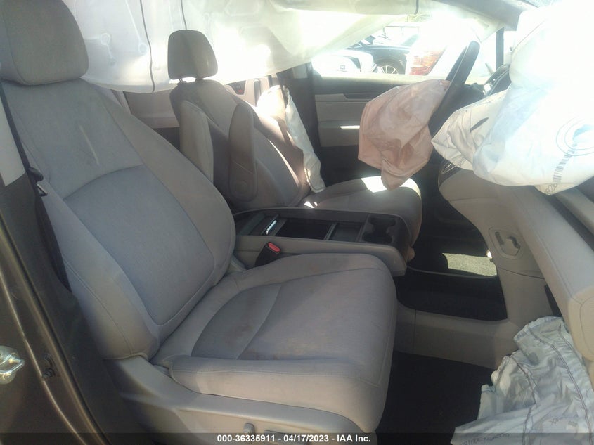 VIN 5FNRL6H59JB053008 2018 HONDA ODYSSEY EX