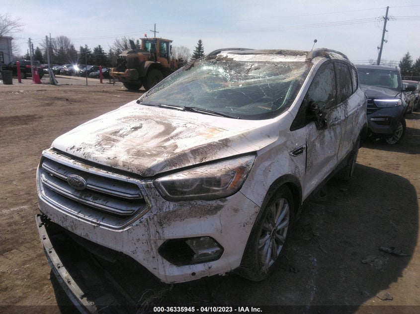 VIN 1FMCU9J94JUD03646 2018 FORD ESCAPE TITANIUM
