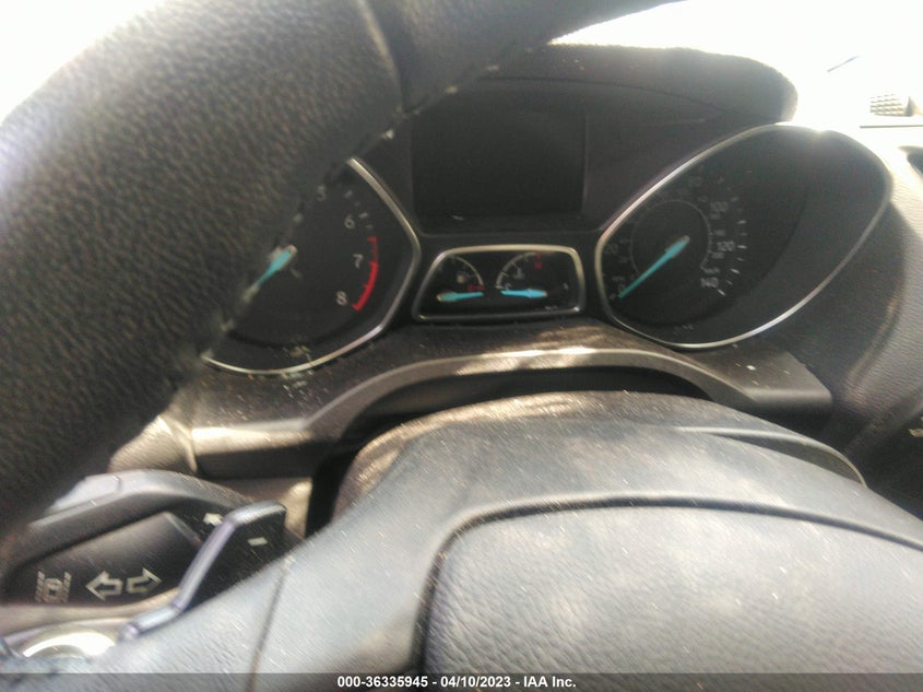 VIN 1FMCU9J94JUD03646 2018 FORD ESCAPE TITANIUM