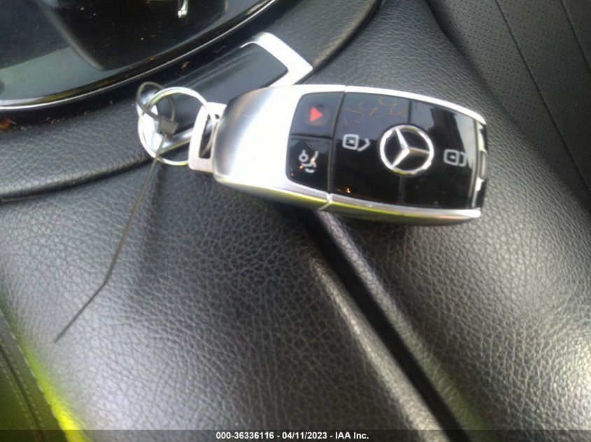 2017 MERCEDES-BENZ E-CLASS E 300 - WDDZF4KB7HA141462