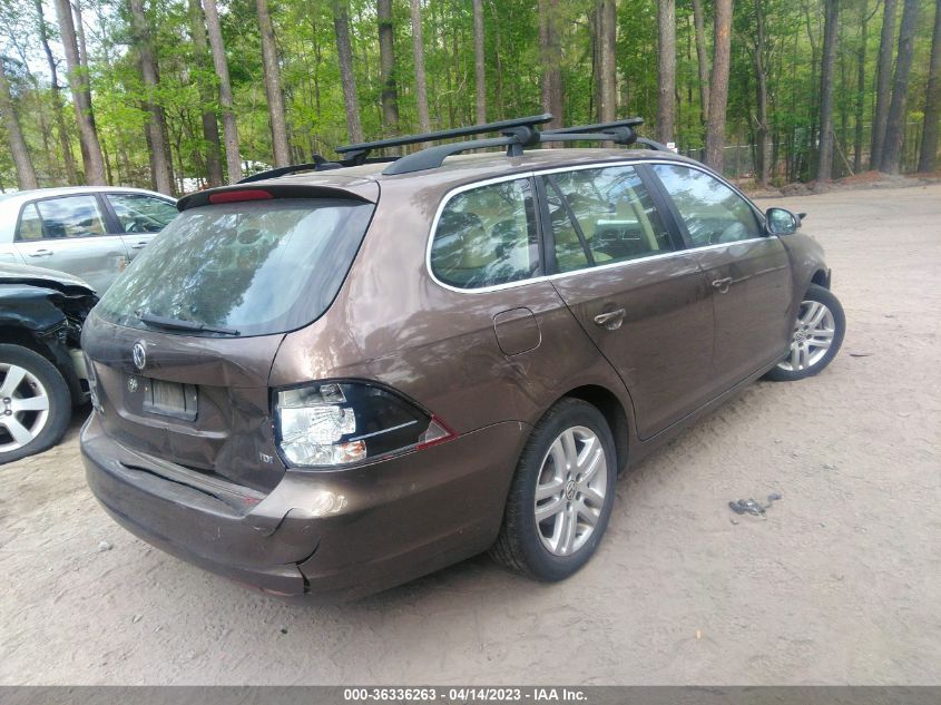 2013 VOLKSWAGEN JETTA SPORTWAGEN TDI - 3VWPL7AJ3DM641441