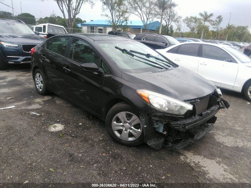 2015 KIA FORTE LX - KNAFK4A69F5260792