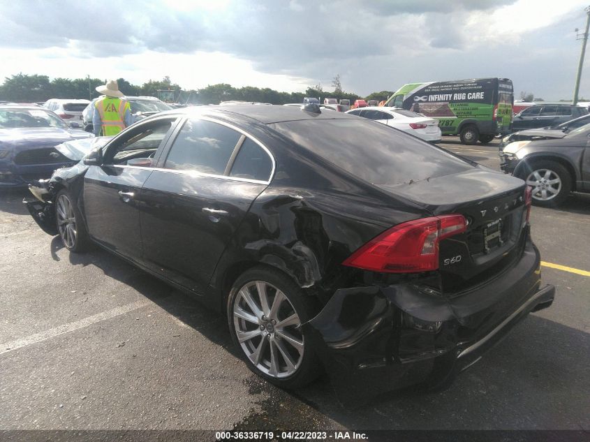 2017 VOLVO S60 INSCRIPTION PLATINUM - LYV402HM8HB120938