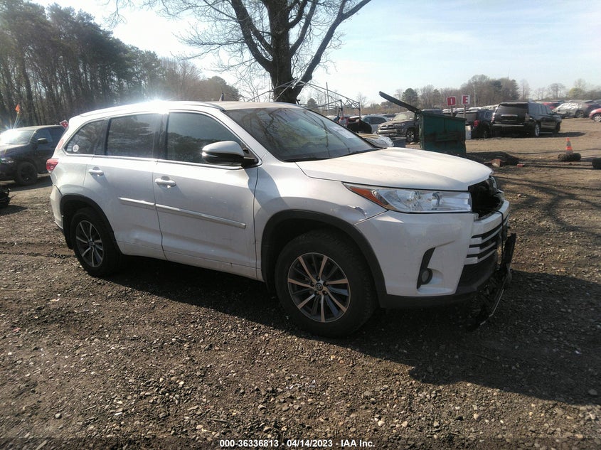 VIN 5TDJZRFH4HS392629 2017 TOYOTA HIGHLANDER XLE/SE