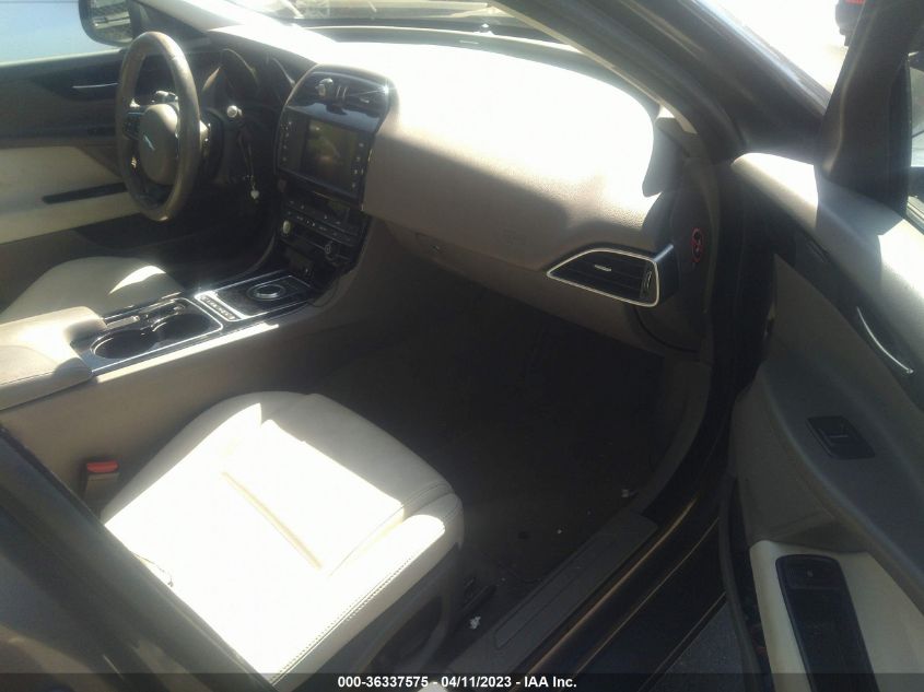 2017 JAGUAR XE 35T PREMIUM - SAJAD4BV4HA976928