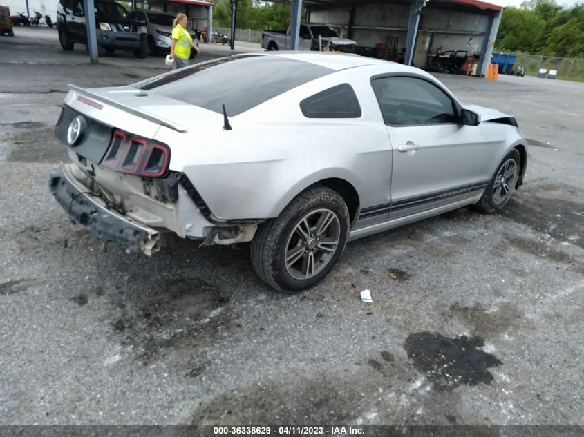 2013 FORD MUSTANG V6 - 1ZVBP8AM2D5227605