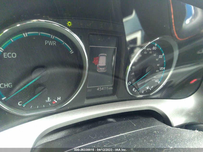2017 TOYOTA RAV4 HYBRID SE - JTMJJREV4HD106823
