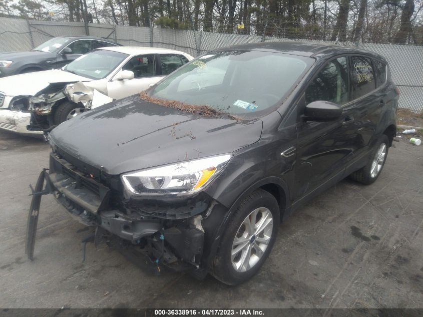 2019 FORD ESCAPE SE 1FMCU9GD2KUC17944