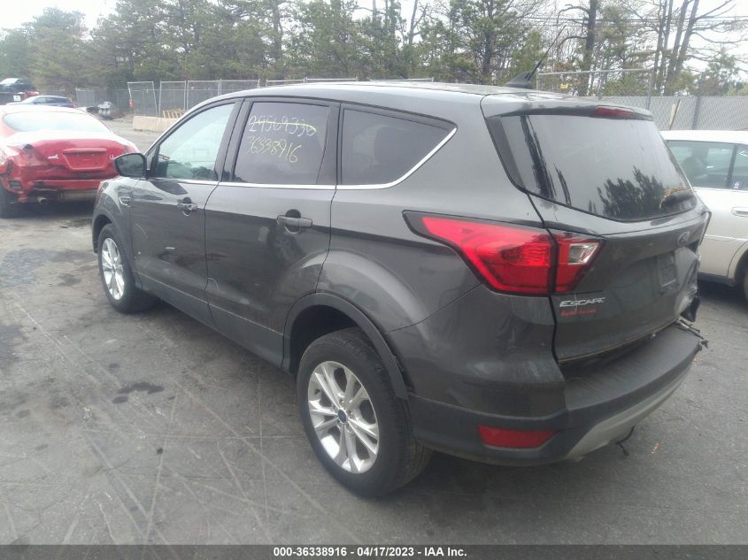 2019 FORD ESCAPE SE 1FMCU9GD2KUC17944