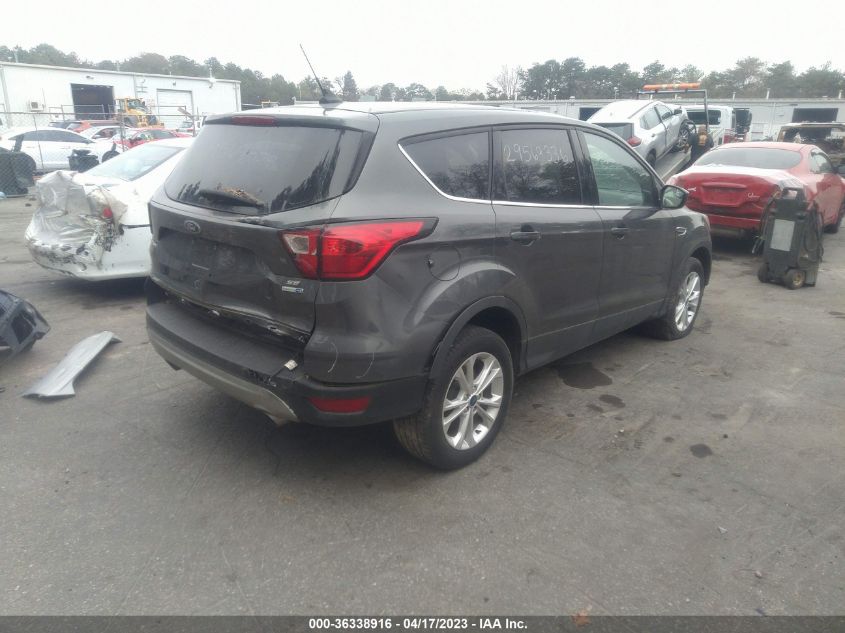 2019 FORD ESCAPE SE 1FMCU9GD2KUC17944