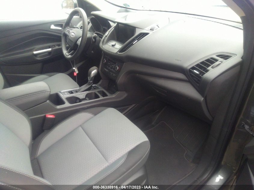 2019 FORD ESCAPE SE 1FMCU9GD2KUC17944