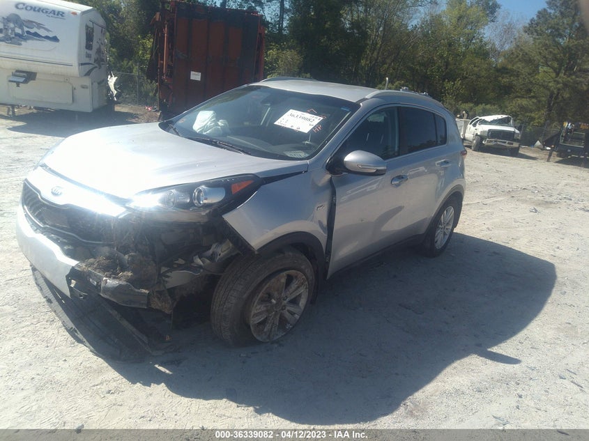 VIN KNDPMCAC8J7459086 2018 KIA SPORTAGE LX
