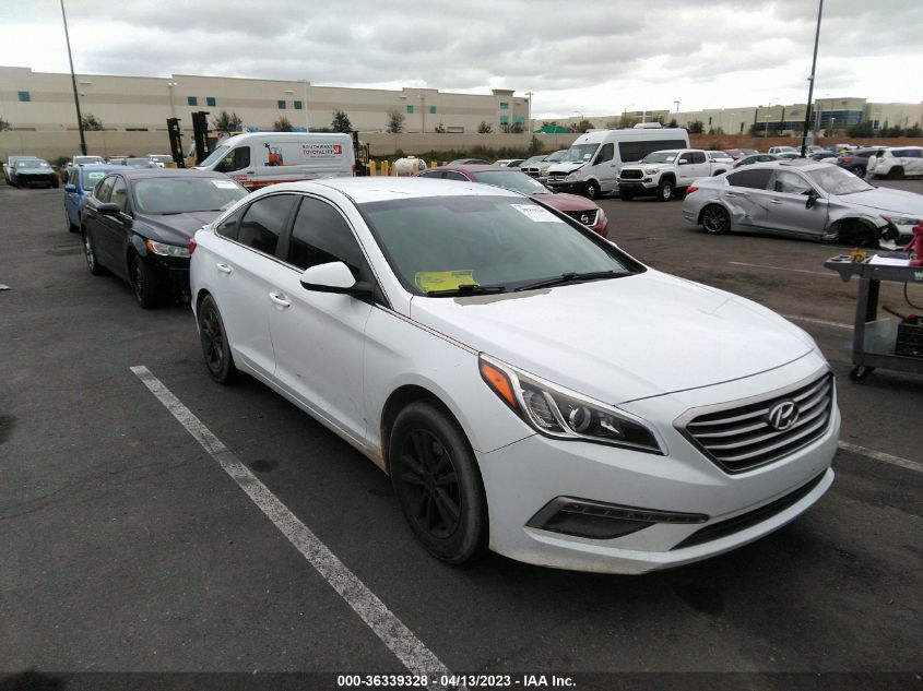 2015 HYUNDAI SONATA 2.4L SE - 5NPE24AF6FH185273