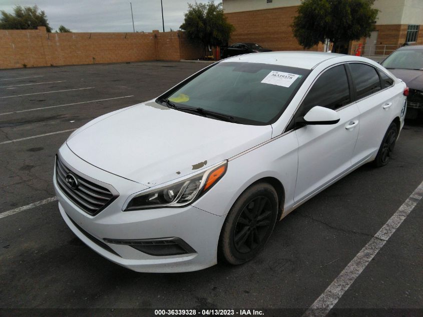 2015 HYUNDAI SONATA 2.4L SE - 5NPE24AF6FH185273