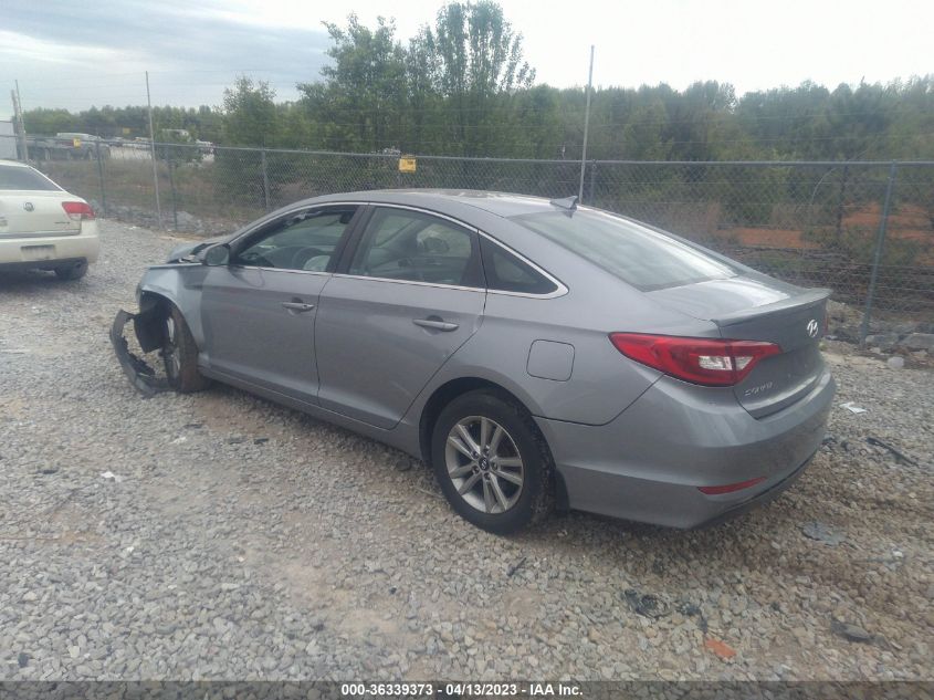 2015 HYUNDAI SONATA 2.4L SE - 5NPE24AF0FH194437