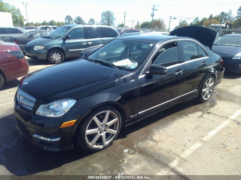 2013 MERCEDES-BENZ C-CLASS C 250 - WDDGF4HB8DR300726