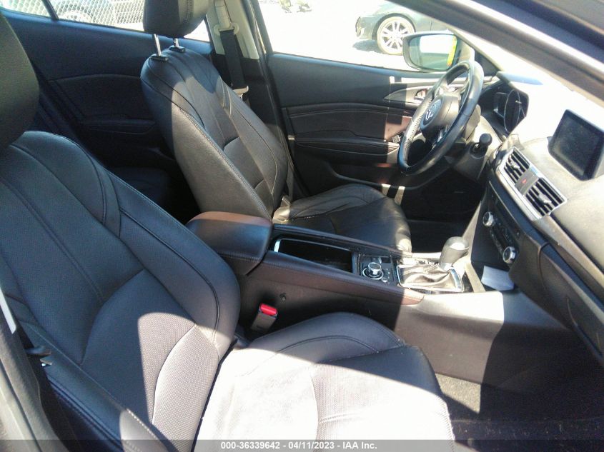 2018 MAZDA MAZDA3 4-DOOR GRAND TOURING - 3MZBN1W33JM161908