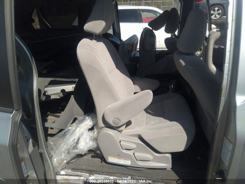 2015 TOYOTA SIENNA LE - 5TDKK3DC3FS558844