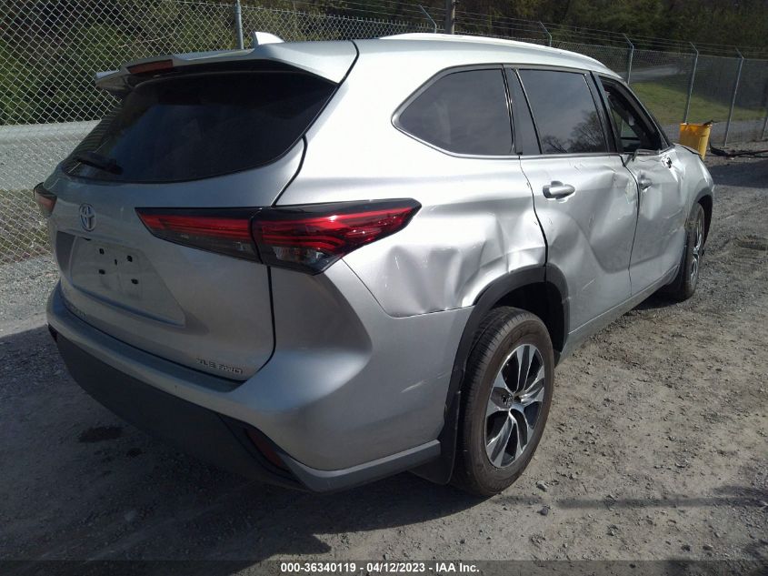2022 TOYOTA HIGHLANDER XLE - 5TDHZRBH3NS587959