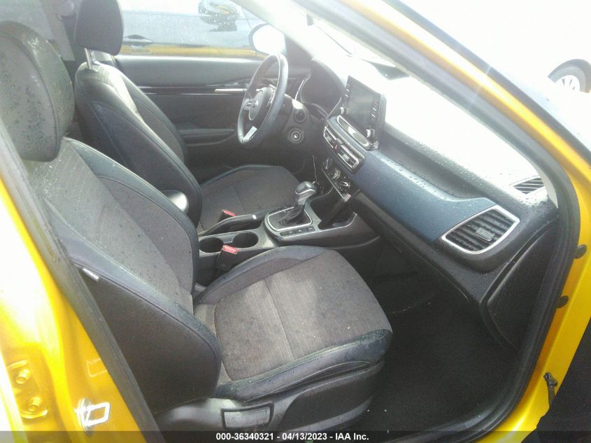 2021 KIA SELTOS S - KNDEUCAA1M7079517