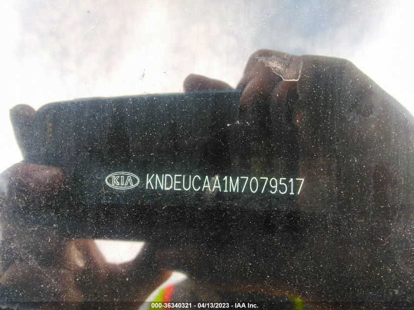 2021 KIA SELTOS S - KNDEUCAA1M7079517