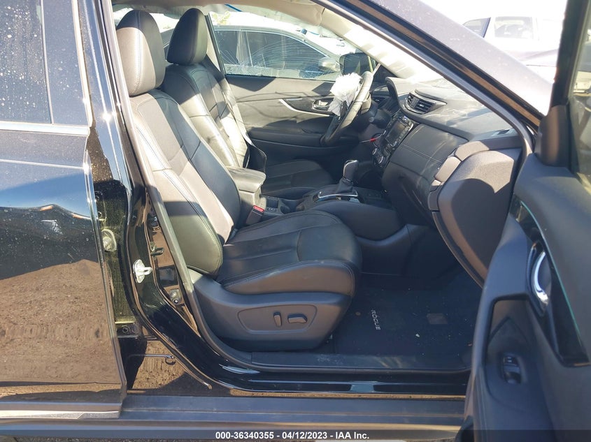 VIN 5N1AT2MT5KC779128 2019 NISSAN ROGUE SL