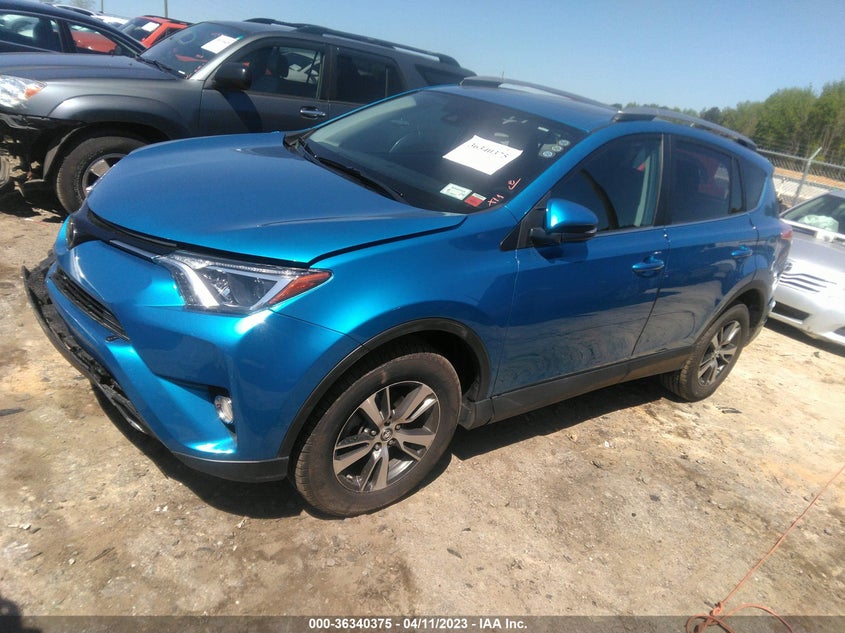VIN 2T3RFREV5JW814981 2018 TOYOTA RAV4 XLE