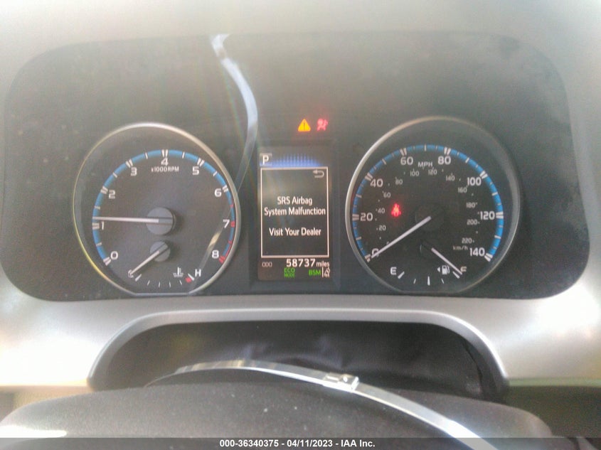 VIN 2T3RFREV5JW814981 2018 TOYOTA RAV4 XLE