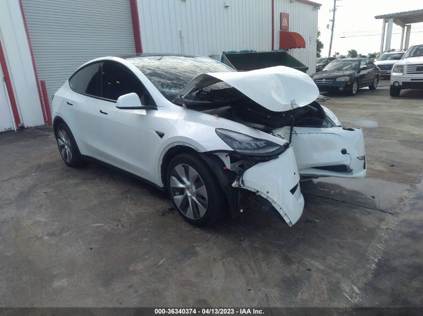 2021 TESLA MODEL Y STANDARD RANGE - 5YJYGDED6MF105537