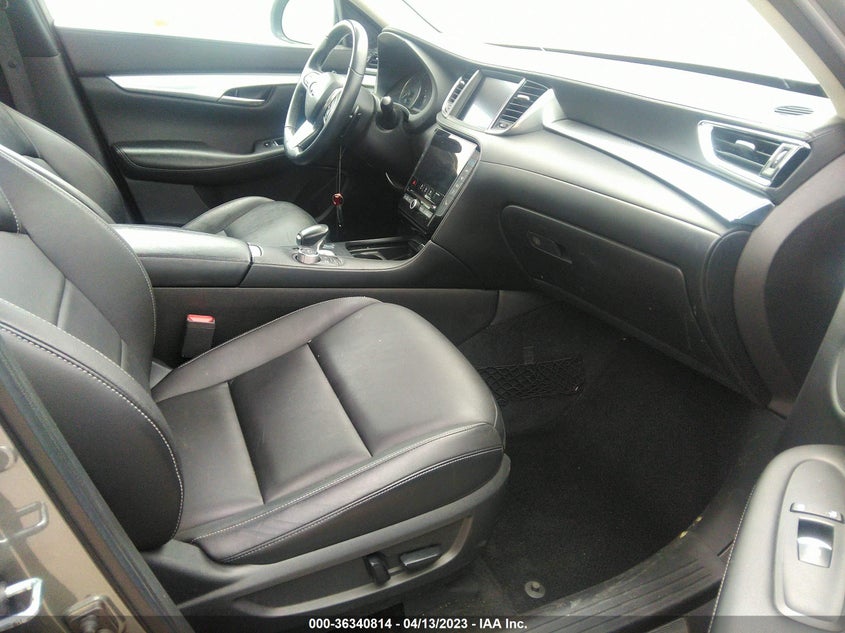 VIN 3PCAJ5M18LF120359 2020 INFINITI QX50 LUXE