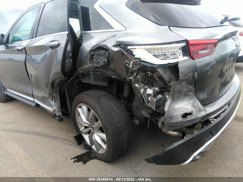 VIN 3PCAJ5M18LF120359 2020 INFINITI QX50 LUXE
