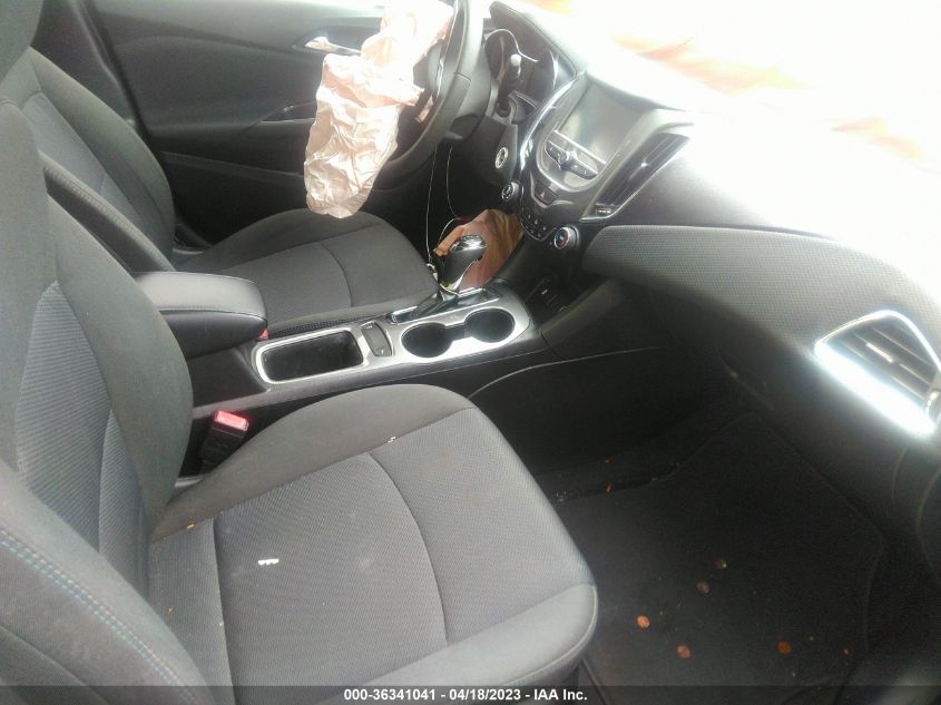 2018 CHEVROLET CRUZE LT - 1G1BE5SM4J7151030