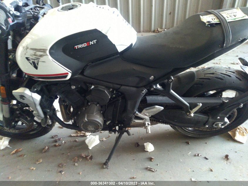 2022 TRIUMPH MOTORCYCLE TRIDENT 660 SMTL10UL0NTAF7996