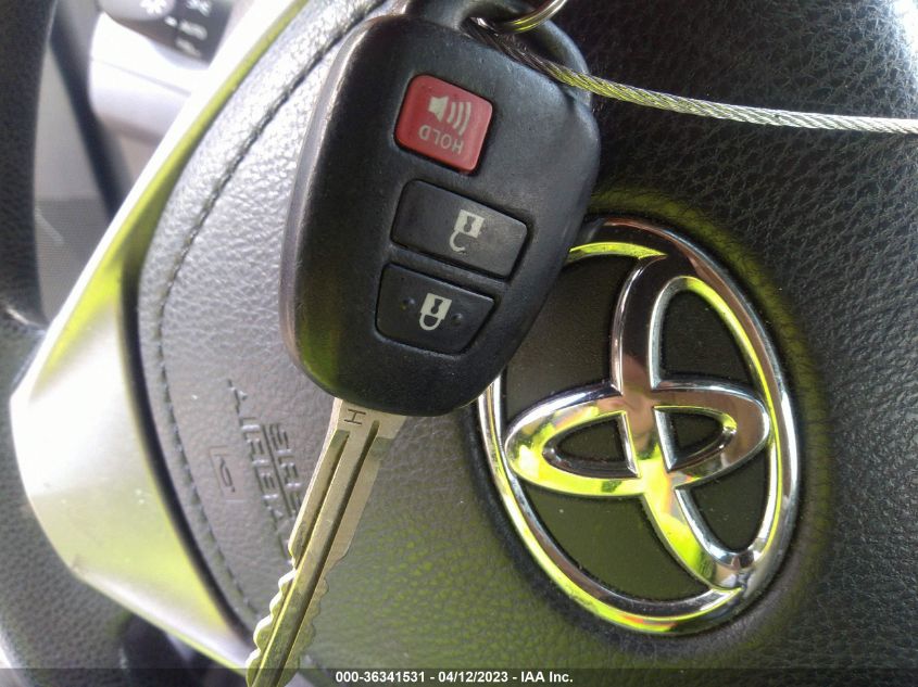 2017 TOYOTA RAV4 LE - JTMZFREV7HJ120091