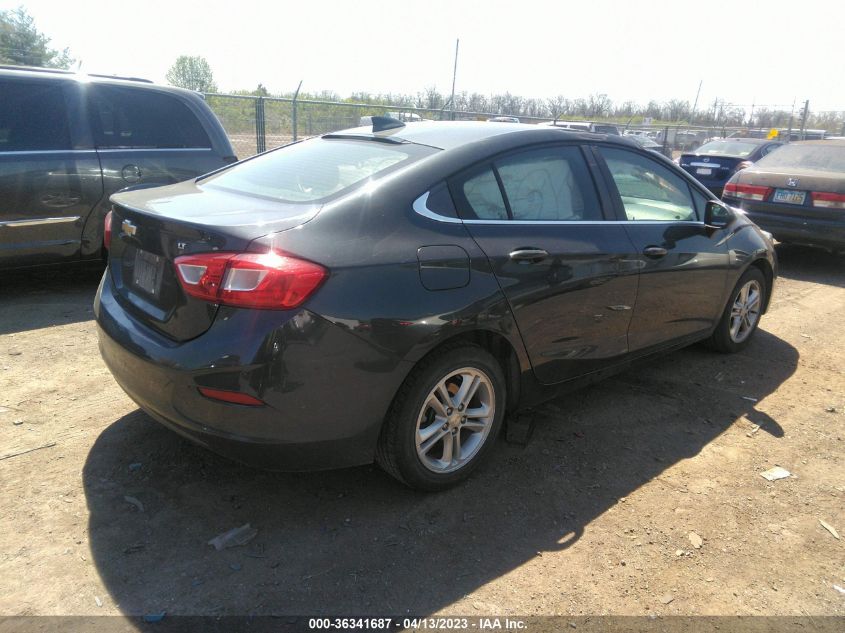 2018 CHEVROLET CRUZE LT - 1G1BE5SM0J7116145