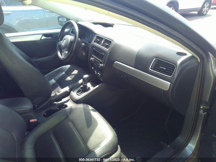 VIN 3VWD07AJXEM309235 2014 VOLKSWAGEN JETTA SEDAN no.5