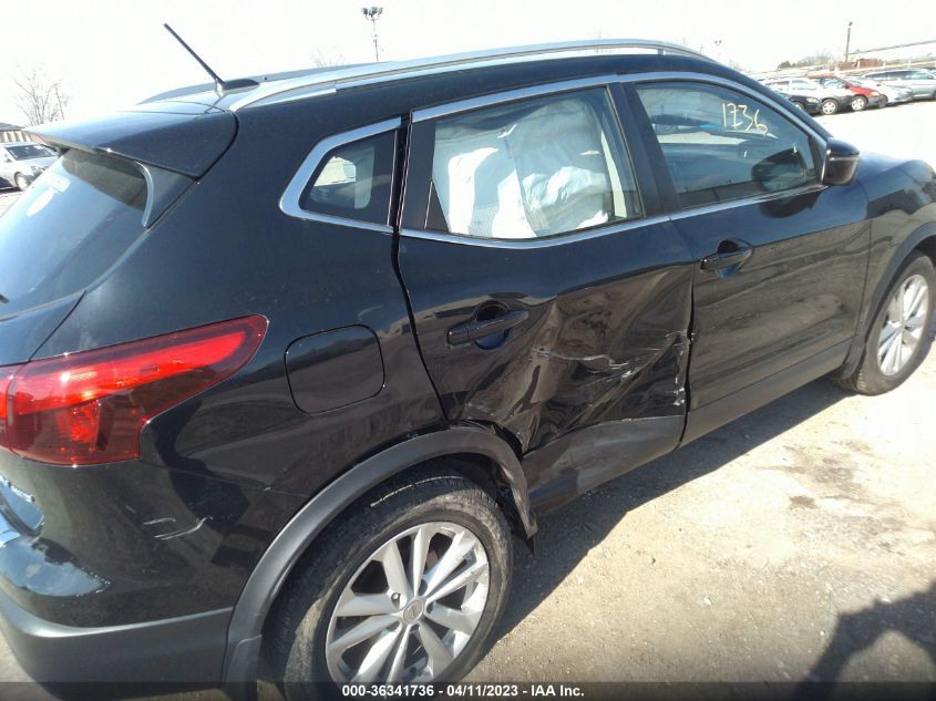 2017 NISSAN ROGUE SPORT SV - JN1BJ1CR8HW114832