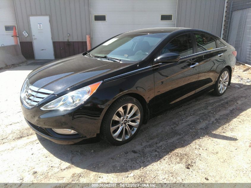2013 HYUNDAI SONATA SE - 5NPEC4ACXDH565300