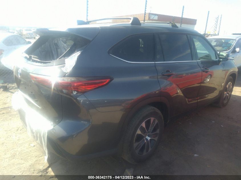 2022 TOYOTA HIGHLANDER XLE - 5TDGZRAH1NS548199