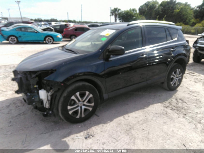 VIN JTMZFREV8JJ750417 2018 TOYOTA RAV4 LE