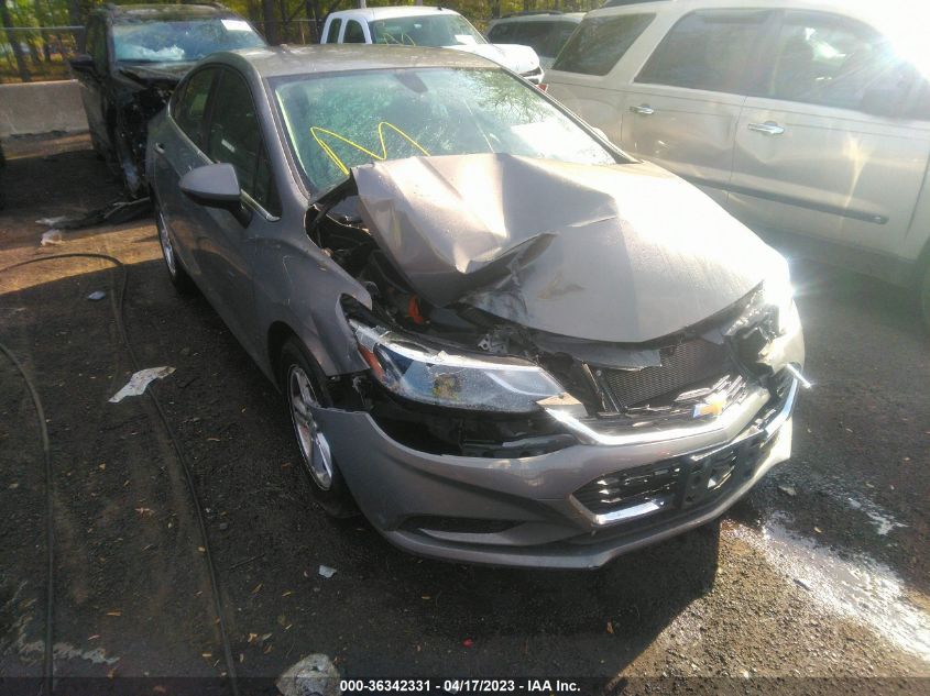 2018 CHEVROLET CRUZE LT - 1G1BE5SM4J7161136