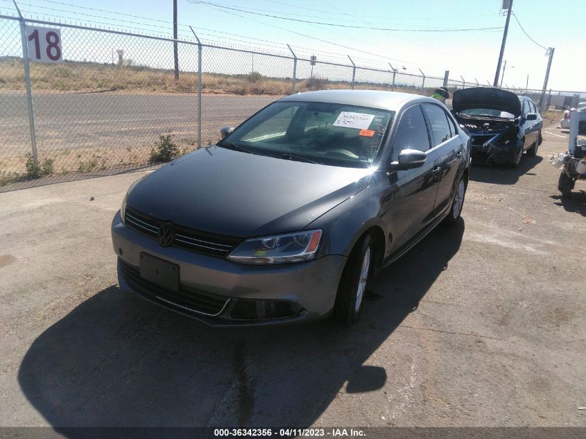 2013 VOLKSWAGEN JETTA SEDAN SE - 3VWDX7AJ7DM398398