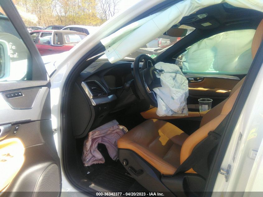 2018 VOLVO XC90 MOMENTUM - YV4A22PK1J1207281