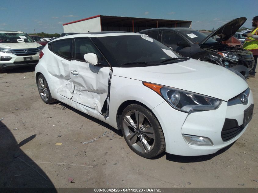 KMHTC6ADXHU314375 HYUNDAI VELOSTER VALUE EDITION 2017