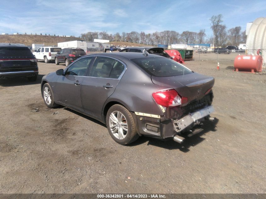 2015 INFINITI Q40 JN1CV6AR1FM523840