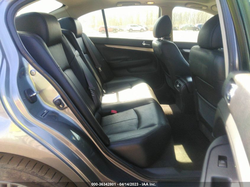 2015 INFINITI Q40 JN1CV6AR1FM523840