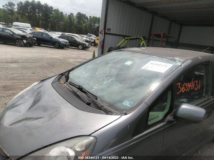 2013 HONDA FIT - JHMGE8H37DC027700
