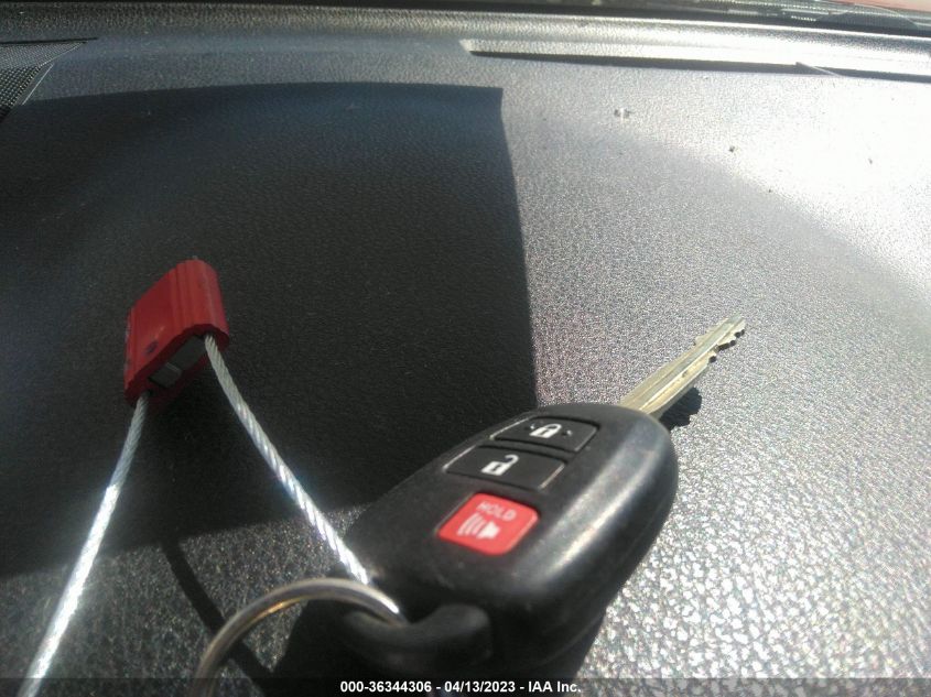2016 TOYOTA RAV4 LE - JTMBFREV4GJ090984