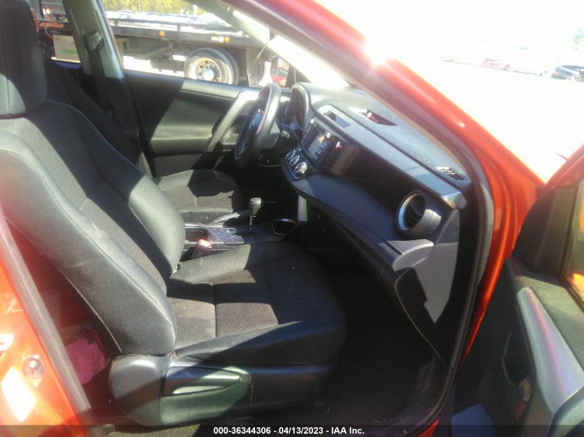 2016 TOYOTA RAV4 LE - JTMBFREV4GJ090984